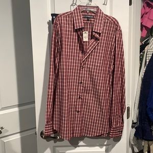 Never worn, men’s button down shirt